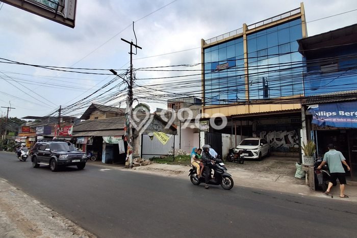 Ruko Dijual di Jakarta Selatan LT 130m2 & LB 260m2 Lokasi Terbaik! Ruko Dijual di Jakarta Selatan LT 130m2 & LB 260m2 Lokasi Terbaik!