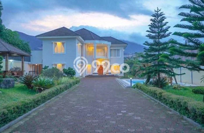 HARGA MENARIK! Vila Kawasan , Area 1300m2m², Lokasi Strategis dengan jalan mudah HARGA MENARIK! Vila Kawasan , Area 1300m2m², Lokasi Strategis dengan jalan mudah