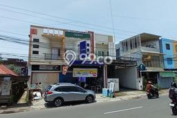 Ruko untuk disewa di Makassar punya LT 112m2 & LB 180m2 harga sewa kompetitif Ruko untuk disewa di Makassar punya LT 112m2 & LB 180m2 harga sewa kompetitif
