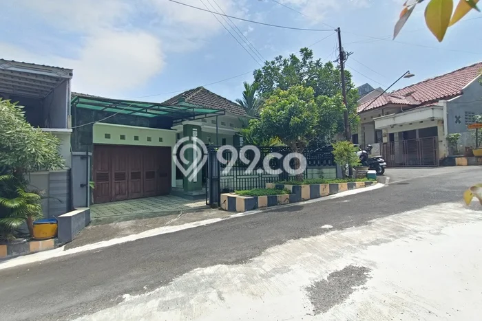 Rumah Strategis Minimalis Lb 200m2 di Ngaliyan, Semarang Rumah Strategis Minimalis Lb 200m2 di Ngaliyan, Semarang