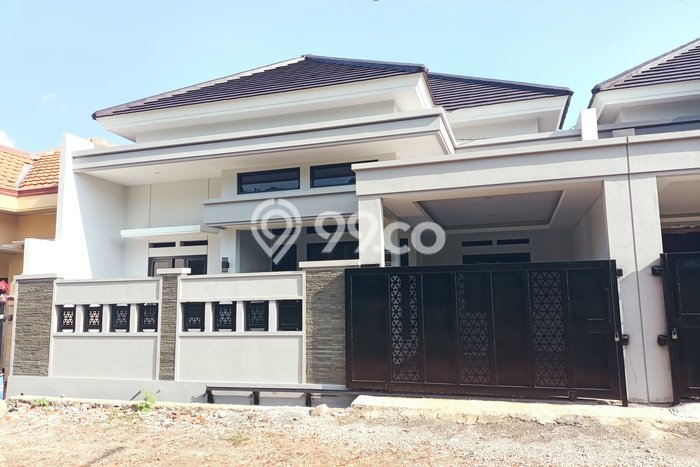 Jual Rumah Favorit Siap Huni LB 125m2 di Ngaliyan, Semarang Jual Rumah Favorit Siap Huni LB 125m2 di Ngaliyan, Semarang