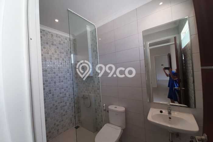 Rumah Modern Cantik 3 KT Bisa Langsung Pindah di Kenjeran Rumah Modern Cantik 3 KT Bisa Langsung Pindah di Kenjeran
