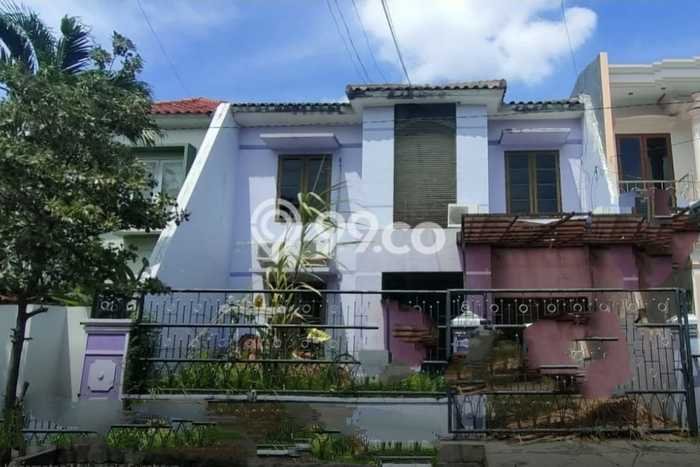 Hunian Mewah Siap Huni LT 200m2 di Mulyorejo, Surabaya Hunian Mewah Siap Huni LT 200m2 di Mulyorejo, Surabaya