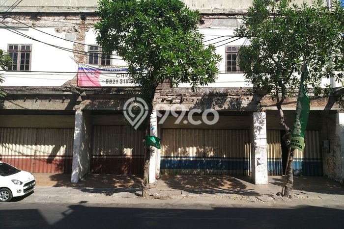 Ruko Dijual di Prime Area Surabaya Luas 400m2 Ruko Dijual di Prime Area Surabaya Luas 400m2