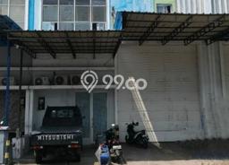 Gudang Disewa di Jakarta Barat dengan LB 300m2 Area Komersial Ramai Gudang Disewa di Jakarta Barat dengan LB 300m2 Area Komersial Ramai