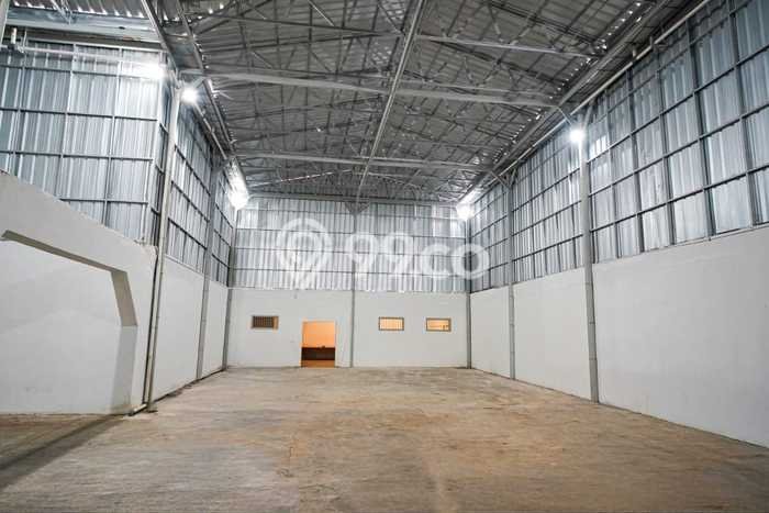 Gudang Dijual di Jakarta Utara LT 500m2 & LB 500m2 Lokasi Terbaik! Gudang Dijual di Jakarta Utara LT 500m2 & LB 500m2 Lokasi Terbaik!