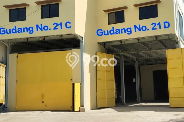 Gudang Disewa di Jakarta Barat dengan LB 2370m2 Area Komersial Ramai Gudang Disewa di Jakarta Barat dengan LB 2370m2 Area Komersial Ramai