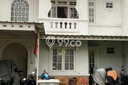 Rumah Minimalis 4 KT LT 126m2 di Legenda Wisata Rumah Minimalis 4 KT LT 126m2 di Legenda Wisata
