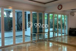 Rumah Mewah LB 300m2 Siap Huni Desain Elegan di Legenda Wisata, Bogor Rumah Mewah LB 300m2 Siap Huni Desain Elegan di Legenda Wisata, Bogor