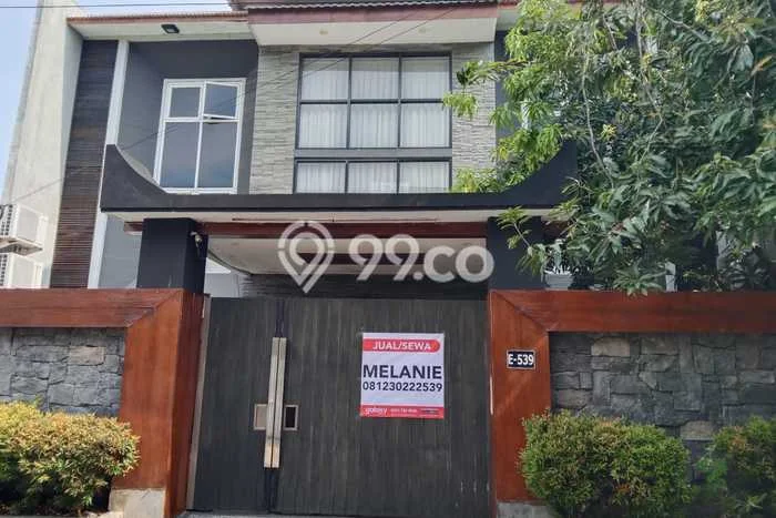 Hunian Mewah Dijual LT 252m2 di Waru, Sidoarjo Hunian Mewah Dijual LT 252m2 di Waru, Sidoarjo