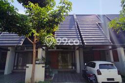 Rumah Luas Asri 2 KT Siap Pakai di BSD City Tangerang Rumah Luas Asri 2 KT Siap Pakai di BSD City Tangerang