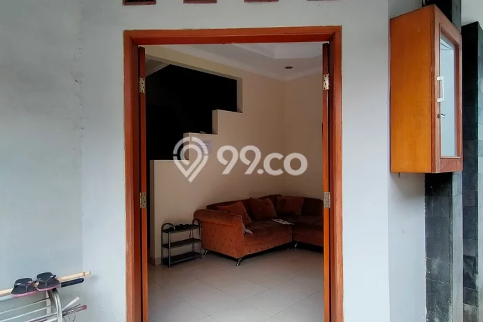 Cocok Untuk Investasi! Dijual Kost di Kemanggisan 8 Kamar Cocok Untuk Investasi! Dijual Kost di Kemanggisan 8 Kamar