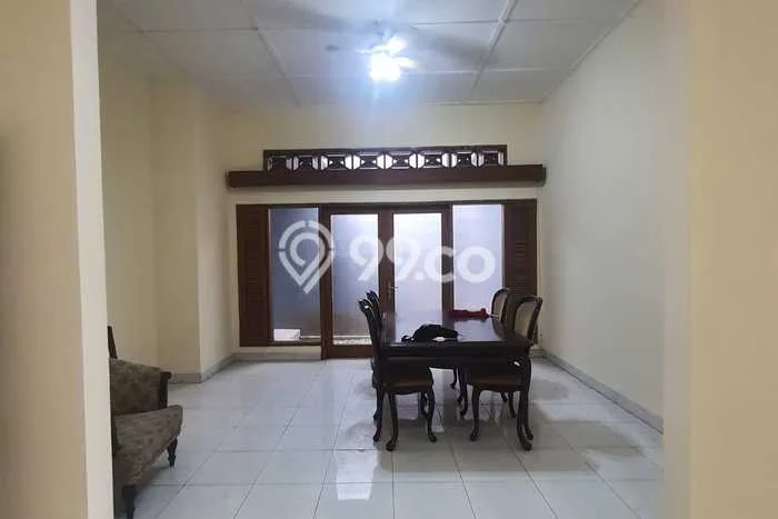 Siap Huni Hunian Elit 5 Kamar di Cilandak Dekat ke Mana Saja Siap Huni Hunian Elit 5 Kamar di Cilandak Dekat ke Mana Saja