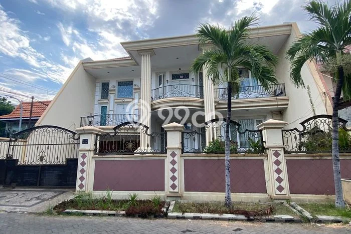Dijual Rumah Premium dengan Fasilitas Sekitar Komplit di Mulyorejo, Surabaya Dijual Rumah Premium dengan Fasilitas Sekitar Komplit di Mulyorejo, Surabaya