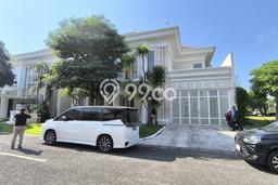 Rumah Elit Modern Siap Huni di Pakuwon City Surabaya Rumah Elit Modern Siap Huni di Pakuwon City Surabaya