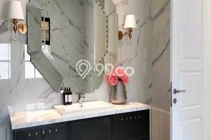 Rumah EXCLUSIVE di , Surabaya, LT 360m2m² Bangunan 700m2m² KESEMPATAN TERBATAS! Rumah EXCLUSIVE di , Surabaya, LT 360m2m² Bangunan 700m2m² KESEMPATAN TERBATAS!