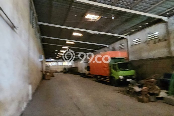 Untuk Dijual! Gudang di Margomulyo Surabaya LT 6690m2 / LB 5500m2 Kawasan Strategis Untuk Dijual! Gudang di Margomulyo Surabaya LT 6690m2 / LB 5500m2 Kawasan Strategis