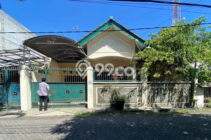 Dijual Rumah 3 Kamar Lokasi Strategis Nyaman dan Strategis di Semampir Dijual Rumah 3 Kamar Lokasi Strategis Nyaman dan Strategis di Semampir