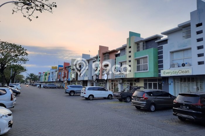 Ruko Dijual di Surabaya LT 80m2 & LB 148m2 Lokasi Terbaik! Ruko Dijual di Surabaya LT 80m2 & LB 148m2 Lokasi Terbaik!