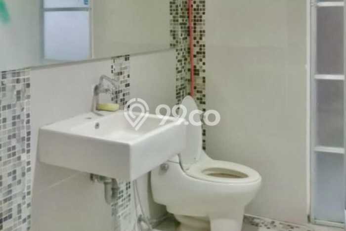Rumah Premium LT 240m2m² / LB 700m2m² di Kawasan Asri , Surabaya Rumah Premium LT 240m2m² / LB 700m2m² di Kawasan Asri , Surabaya