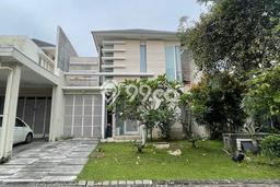 Rumah Mewah LB 240m2 Siap Pakai Desain Elegan di Pakuwon Indah, Surabaya Rumah Mewah LB 240m2 Siap Pakai Desain Elegan di Pakuwon Indah, Surabaya