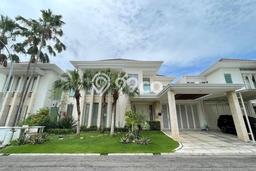 Dijual Rumah Mewah Megah Dengan View Eksklusif di Pakuwon Indah, Surabaya Dijual Rumah Mewah Megah Dengan View Eksklusif di Pakuwon Indah, Surabaya