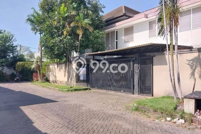Best Deal Hunian Premium Ideal dan Luas di Tenggilis Mejoyo, Surabaya Best Deal Hunian Premium Ideal dan Luas di Tenggilis Mejoyo, Surabaya