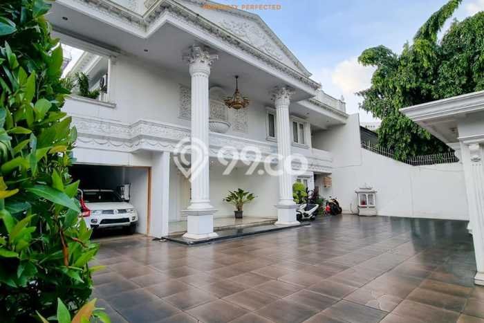 Rumah Mewah LB 1600m2 Siap Pakai Desain Elegan di Pondok Indah, Jakarta Selatan Rumah Mewah LB 1600m2 Siap Pakai Desain Elegan di Pondok Indah, Jakarta Selatan