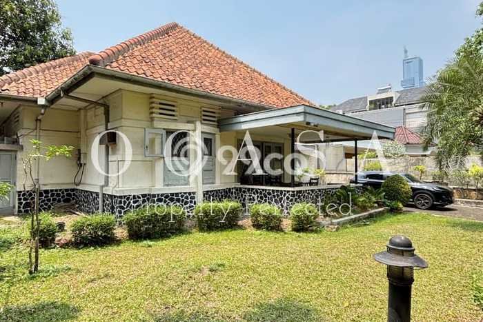 Hunian Mewah LB 322m2 Siap Pakai Desain Elegan di Menteng, Jakarta Pusat Hunian Mewah LB 322m2 Siap Pakai Desain Elegan di Menteng, Jakarta Pusat