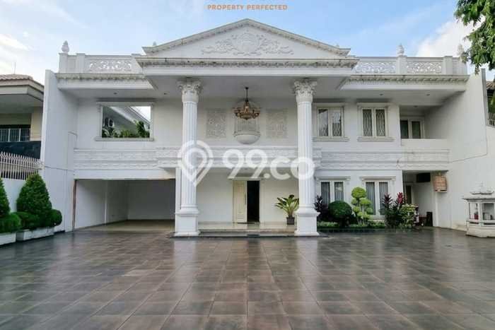 Rumah Mewah LB 1600m2 Siap Pakai Desain Elegan di Pondok Indah, Jakarta Selatan Rumah Mewah LB 1600m2 Siap Pakai Desain Elegan di Pondok Indah, Jakarta Selatan