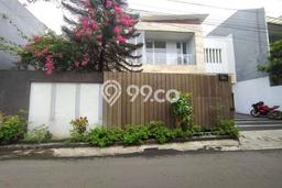 Dijual Rumah Premium dengan Fasilitas Sekitar Lengkap di Mampang Prapatan, Jakarta Selatan Dijual Rumah Premium dengan Fasilitas Sekitar Lengkap di Mampang Prapatan, Jakarta Selatan