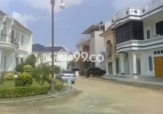RARE UNIT! Rumah di Kalidoni, 2 KM, View Indah, LT 144m2m² Bangunan 165m2m² RARE UNIT! Rumah di Kalidoni, 2 KM, View Indah, LT 144m2m² Bangunan 165m2m²