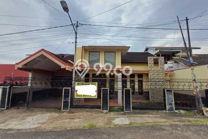 Dijual Cepat Rumah Bagus Siap Huni LB 150m2 di Ilir Barat I, Palembang Dijual Cepat Rumah Bagus Siap Huni LB 150m2 di Ilir Barat I, Palembang