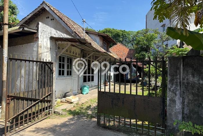 Rumah Strategis 5 KT LT 638m2m² di Ilir Barat II, Palembang Rumah Strategis 5 KT LT 638m2m² di Ilir Barat II, Palembang
