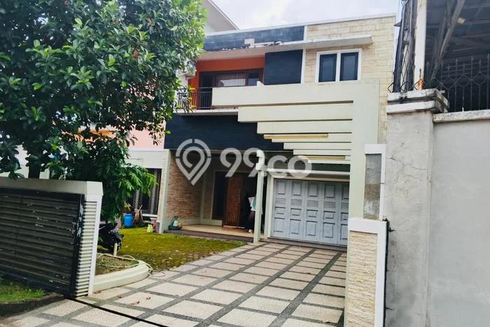 Rumah Mewah LB 400m2 Siap Huni Desain Elegan di Sukarame, Palembang Rumah Mewah LB 400m2 Siap Huni Desain Elegan di Sukarame, Palembang