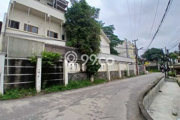 Dijual Rumah 4 Kamar Lokasi Ideal Bagus dan Strategis di Ilir Barat II Dijual Rumah 4 Kamar Lokasi Ideal Bagus dan Strategis di Ilir Barat II