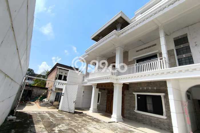 Rumah Modern Cantik 5 Kamar Siap Huni di Ilir Barat II Rumah Modern Cantik 5 Kamar Siap Huni di Ilir Barat II