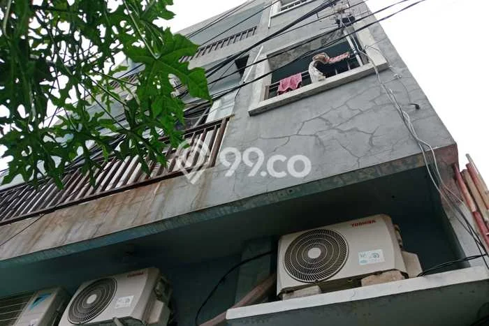 Rumah Kost untuk Dijual di Senen dengan 10 KT, 10 KM, Luas 110m2 Rumah Kost untuk Dijual di Senen dengan 10 KT, 10 KM, Luas 110m2