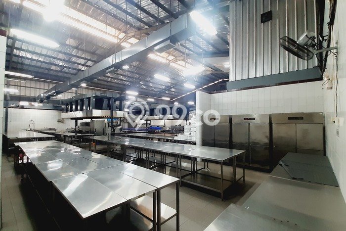 Area Ramai! Komersial Dijual di Serang Baru untuk Bisnis Luas Bangunan 1475m2 Area Ramai! Komersial Dijual di Serang Baru untuk Bisnis Luas Bangunan 1475m2