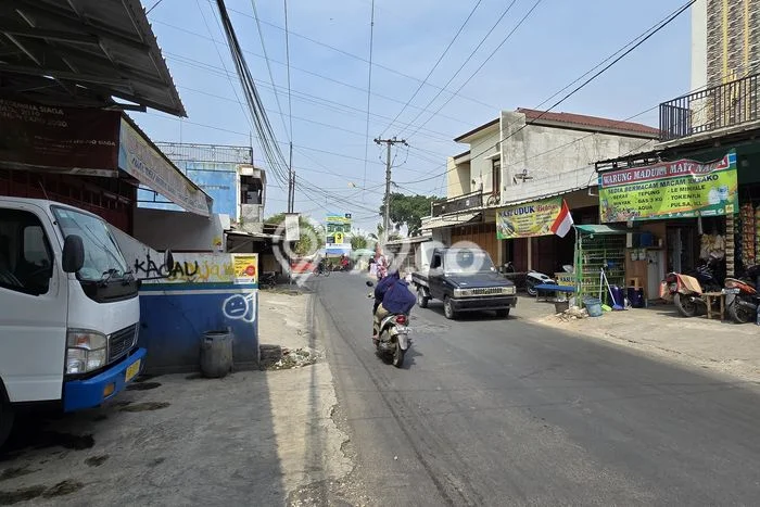 Komersial Dijual di Cibitung Bekasi dengan Luas Bangunan 400m2 Komersial Dijual di Cibitung Bekasi dengan Luas Bangunan 400m2