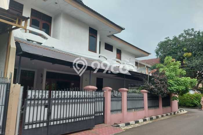 Dijual Hunian Mewah dengan Fasilitas Sekitar Komplit di Duren Sawit, Jakarta Timur Dijual Hunian Mewah dengan Fasilitas Sekitar Komplit di Duren Sawit, Jakarta Timur