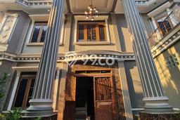 Dijual Hunian Mewah dengan Fasilitas Sekitar Komplit di Kebayoran Lama, Jakarta Selatan Dijual Hunian Mewah dengan Fasilitas Sekitar Komplit di Kebayoran Lama, Jakarta Selatan