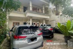 Rumah Luxury Modern Tanpa Renovasi di Wijaya Jakarta Selatan Rumah Luxury Modern Tanpa Renovasi di Wijaya Jakarta Selatan