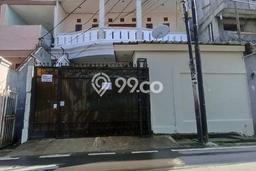 Unit Komersial Dijual di Jakarta Pusat LT 261m2 & LB 522m2 Unit Komersial Dijual di Jakarta Pusat LT 261m2 & LB 522m2