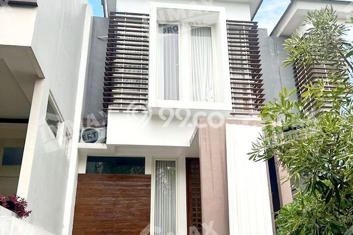 Rumah Modern 3 KT di madyopuro Malang Semi Furnished Rumah Modern 3 KT di madyopuro Malang Semi Furnished
