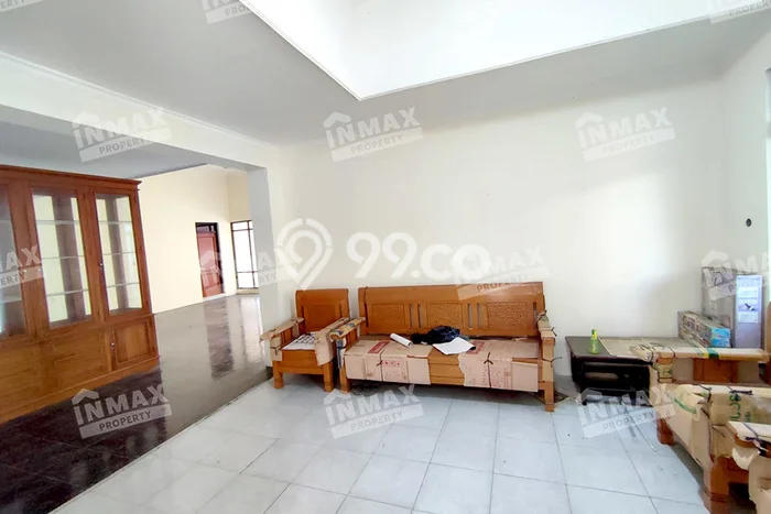For Sale! Luxury House LT 400m2 Desain Elegan di Tlogomas For Sale! Luxury House LT 400m2 Desain Elegan di Tlogomas