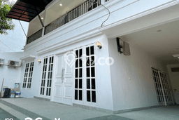 Rumah Area Nyaman di Kebayoran Baru, Jakarta Selatan, Luas 210m² Bangunan 420m² Rumah Area Nyaman di Kebayoran Baru, Jakarta Selatan, Luas 210m² Bangunan 420m²