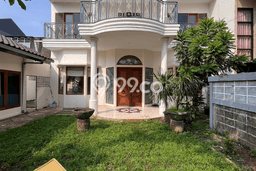 Rumah Luxury Modern Tanpa Renovasi di Bintaro Jakarta Selatan Rumah Luxury Modern Tanpa Renovasi di Bintaro Jakarta Selatan