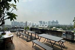 Unit Komersial Dijual di Jakarta Utara LT 441m2 & LB 1638m2 Unit Komersial Dijual di Jakarta Utara LT 441m2 & LB 1638m2