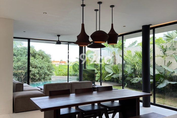 HARGA MENARIK! Vila Kawasan , Ukuran 250m2m², Area Premium dengan jalan bagus HARGA MENARIK! Vila Kawasan , Ukuran 250m2m², Area Premium dengan jalan bagus